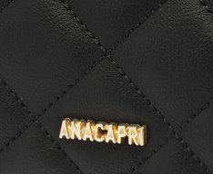 Bolsa Tiracolo Pequena Matelassê Triangular Envelope Preta