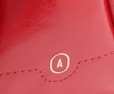 Bolsa Tiracolo Baguete Média Arredondada Verniz Vermelha