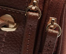 Bolsa Tiracolo Média Franjas Marrom