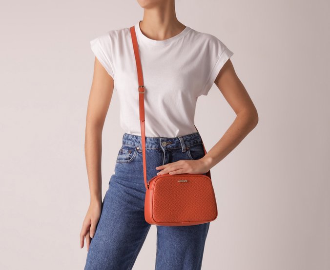 Bolsa Tiracolo Média Serenety Laranja