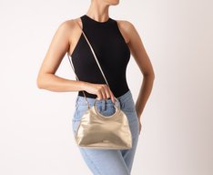 Bolsa Tiracolo Pequena Alça Metal Dourada