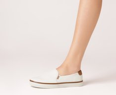 Tênis Slip On Branco Paula
