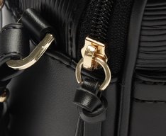Bolsa Tiracolo Média Vitória Preta