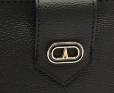 Bolsa Tiracolo Pequena Cápsula A Preta