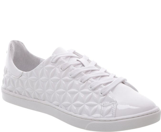 tenis branco verniz feminino