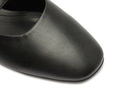 Mule Maxi Tachas Preta