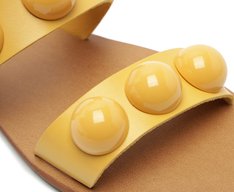 Rasteira Tiras Paralelas Esfera Pop Couro Amarela