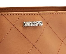 Bolsa Tiracolo Média Matelassê Triangular Marrom