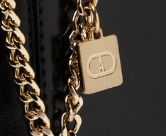 Bolsa Tote Média Madri Chaveiro Preta