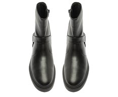 Bota Cano Curto Bold Triângulo Metálico Preta