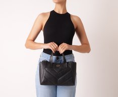 Bolsa Tote Grande Matelassê Zig Preta