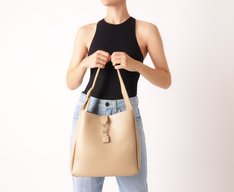 Bolsa Shopping Grande Hobo Pin A Bege