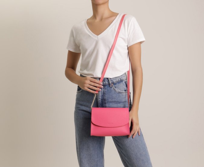 Bolsa Tiracolo Média Maxxie Rosa