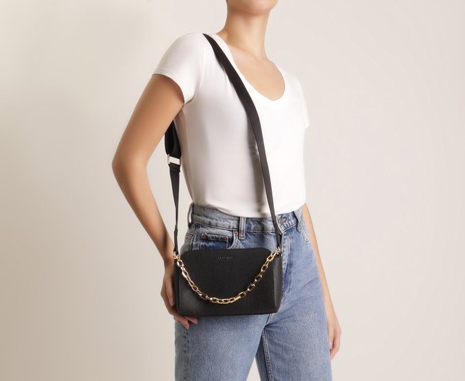 Bolsa Crossbody Média Preta Corrente