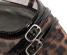 Sapatilha Slingback Transparente Fivela Animal Print