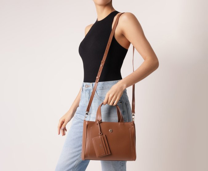 Bolsa Tote Média Com Porta-Cartão Marrom