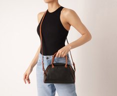 Bolsa Tote Média Arredondada Preta