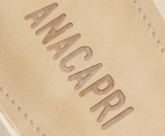 Sapatilha Slingback Bico Fino Tachas Bege