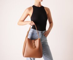 Bolsa Shopping Grande Hobo Pin A Marrom