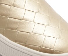 Tênis Slip On Sola Alta Texturas Dourado