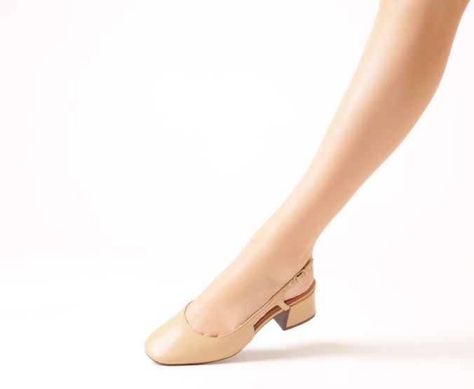 Sapatilha Slingback Basic Salto Bloco Bege