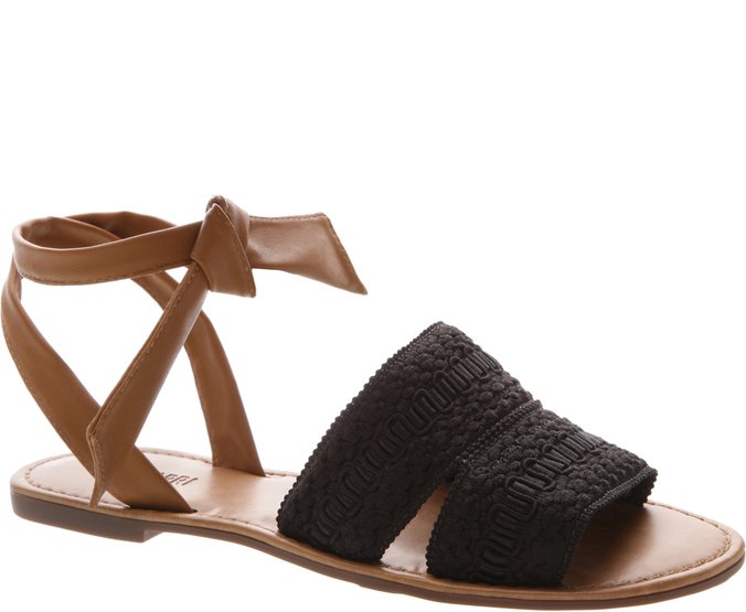 sandália rasteira tiras cruzadas