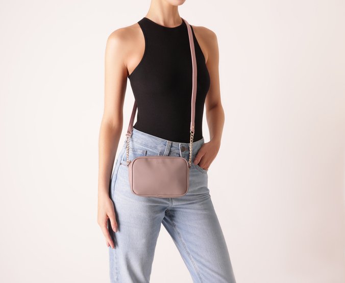 Bolsa Tiracolo Pequena Essencial Rosa Blush