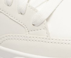 Tênis Detalhe Tag Branco
