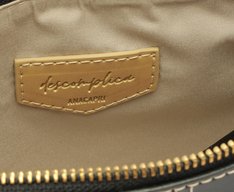 Bolsa Tiracolo Baguete Média Costura Ornamental Preta