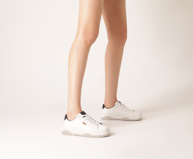 Tênis Alana Branco e Preto