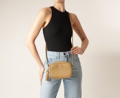 Bolsa Tiracolo Pequena Chaveiro Barbicacho Bege
