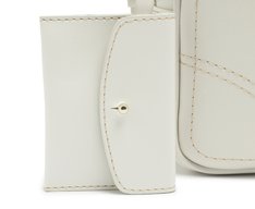 Bolsa Tiracolo Média Costura Ornamental Branca
