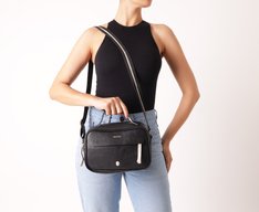 Bolsa Tiracolo Média Color Nina Preta