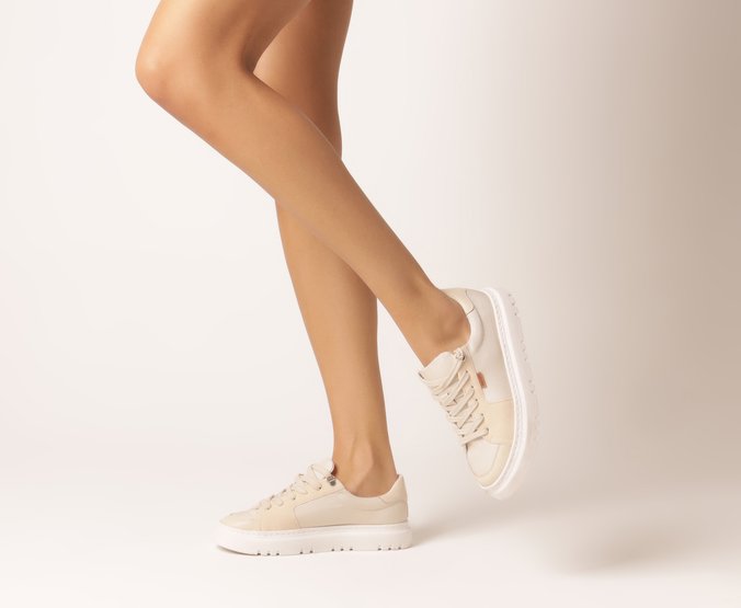 Tenis sola alta nude sale