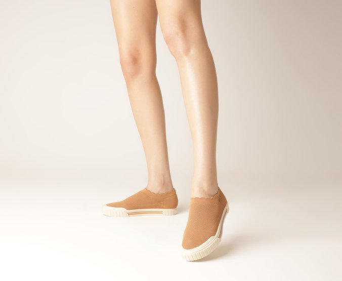 Tênis Slip On Knit Nuvem Alê Bege