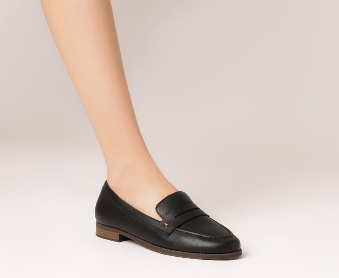 Mocassim Com Pala Aplicação A Preto