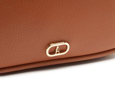 Bolsa Tiracolo Pequena Cápsula Mono Marrom