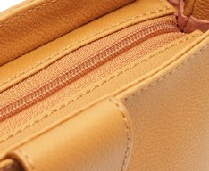 Bolsa Tiracolo Pequena Cápsula A Marrom