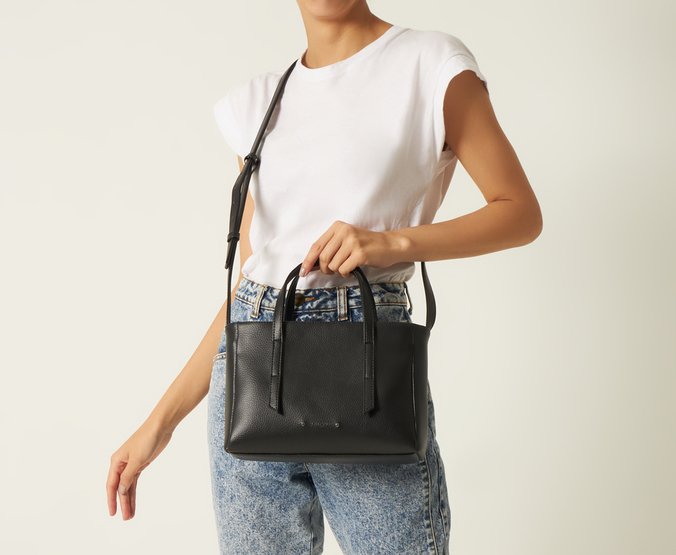 Bolsa Tote Média Classic Preta