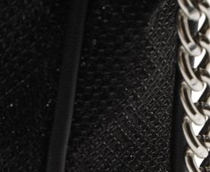 Bolsa Tiracolo Média Textura Glam Preta