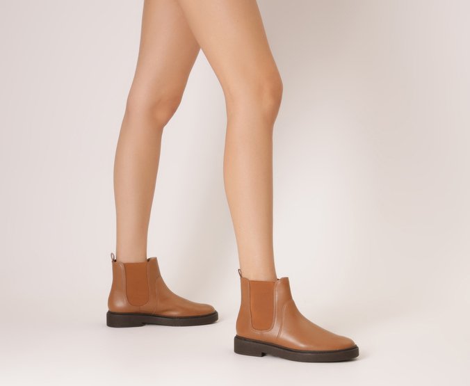 Bota Chelsea Cano Curto Salto Baixo Bold Marrom