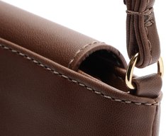 Bolsa Tiracolo Pequena Envelope Marrom