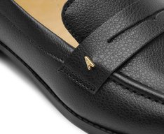 Mocassim Com Pala Aplicação A Preto