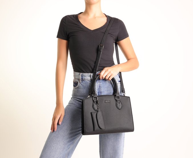 Bolsa Tote Média Essencial Com Pouch Preta