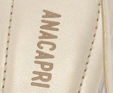 Sapatilha Slingback Salto Bloco Corte Triangular Dourada