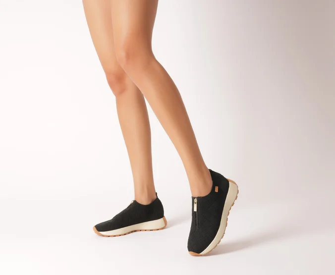Tênis Slip On Matelassê Zíper Lavínia Preto