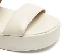 Sandália Flatform Branca Mirella Duas Tiras