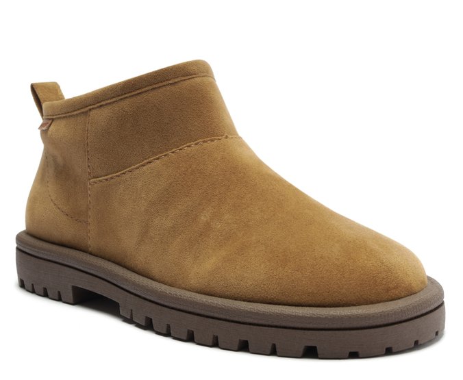 Bota Cano Curto Tratorada Camurça Marrom