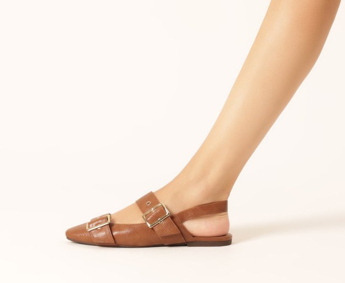 Sapatilha Slingback Tiras Fivela Marrom