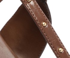 Sandália Salto Bloco Folk Tachas Marrom Coffee